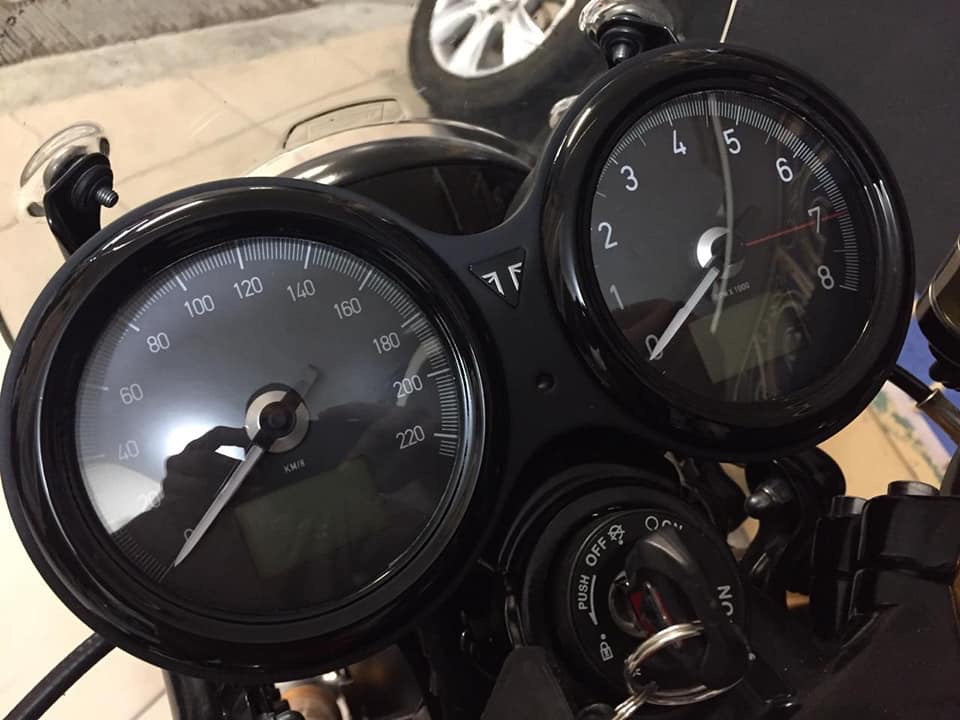 Arton Works Vintage Racing Gauge Face Covers - Triumph Thruxton R / 1200, Speed Twin