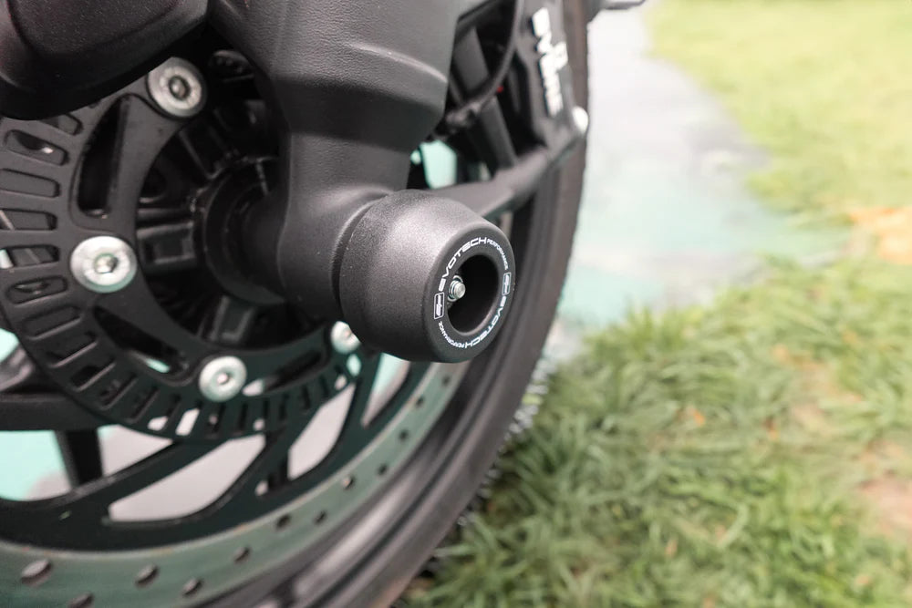 Evotech Performance Front Axle Protectors - Triumph Speed / Scrambler 400