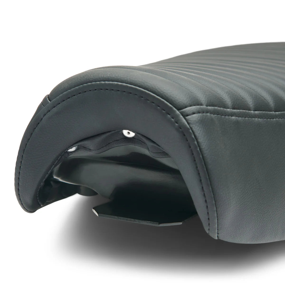 British Customs True Tuck and Roll Slammer Seat - Black - Street Twin, T120, T100, Street Scrambler