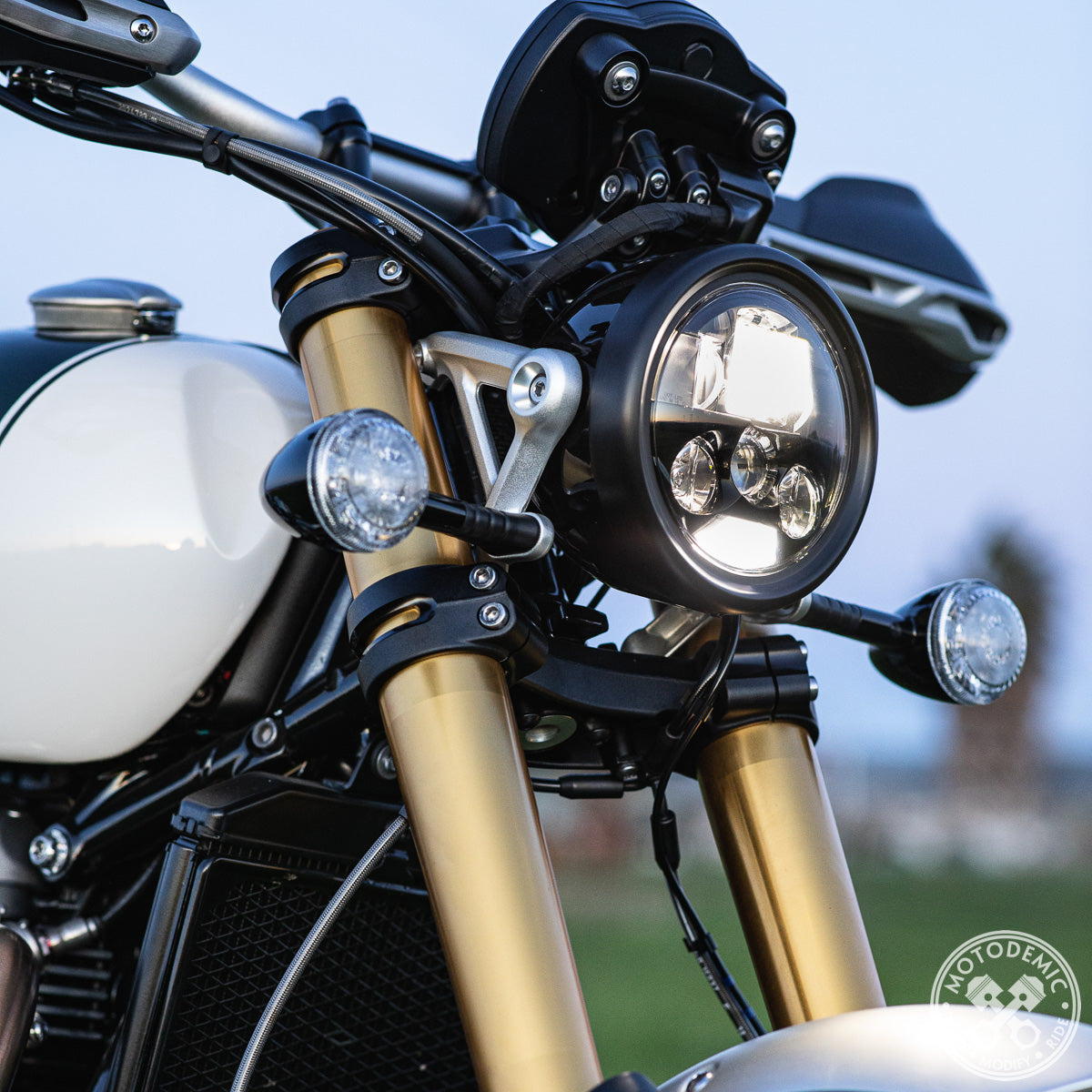 Motodemic LED Headlight Upgrade - Triumph Scrambler 1200 XE / XC