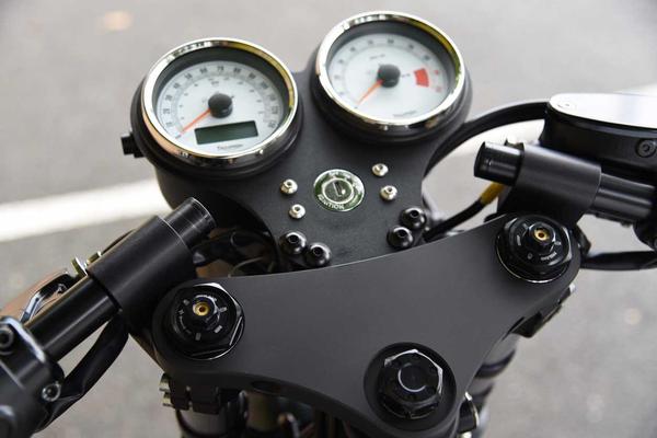 Cognito Moto Top Clamp - Bonneville and Thruxton