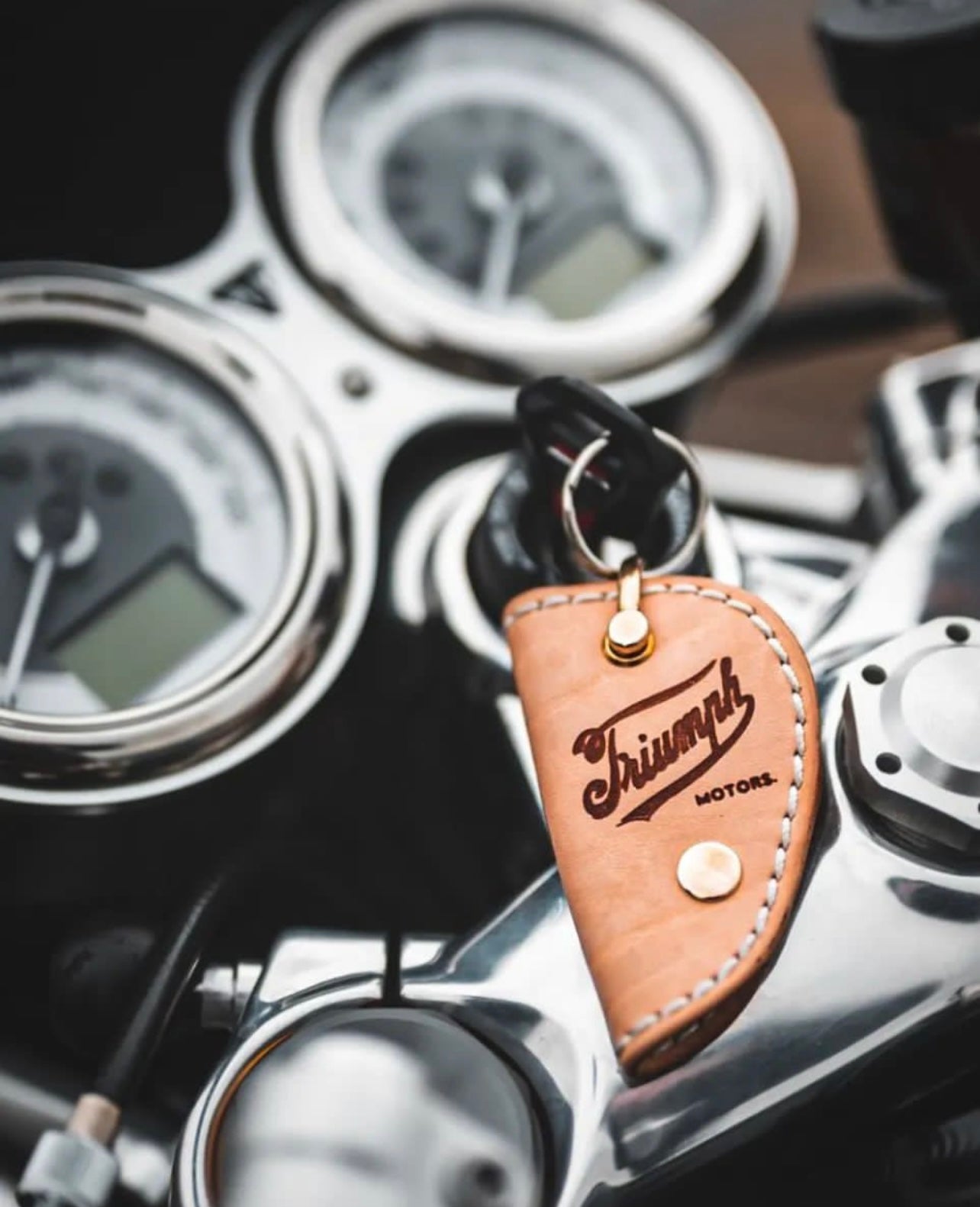 Triumph Leather Hide-a-key Keychain