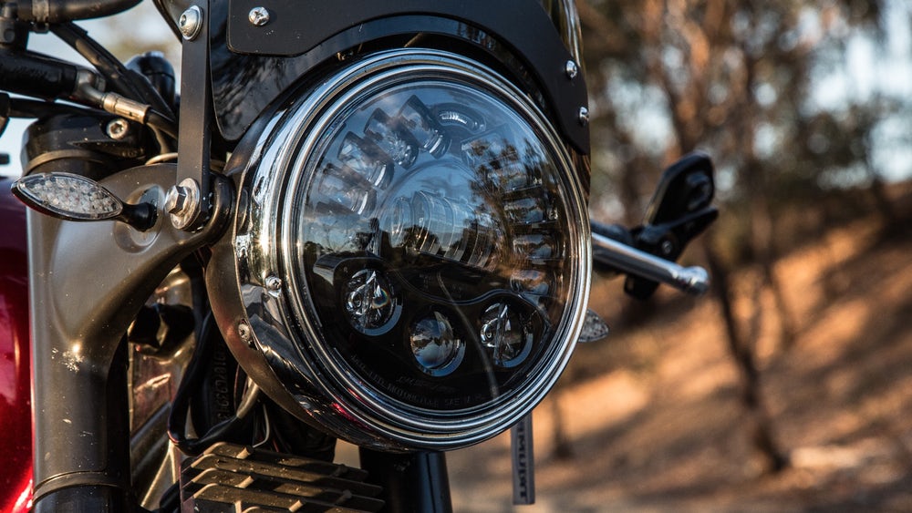 Motodemic Adaptive LED Headlight Upgrade - Triumph Thruxton, Bonneville 2001-2015